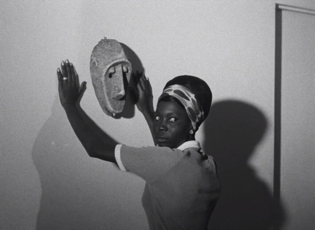 Black Girl - Ousmane Sembène - Diouana - Mbissine Thérèse Diop - mask - Antibes