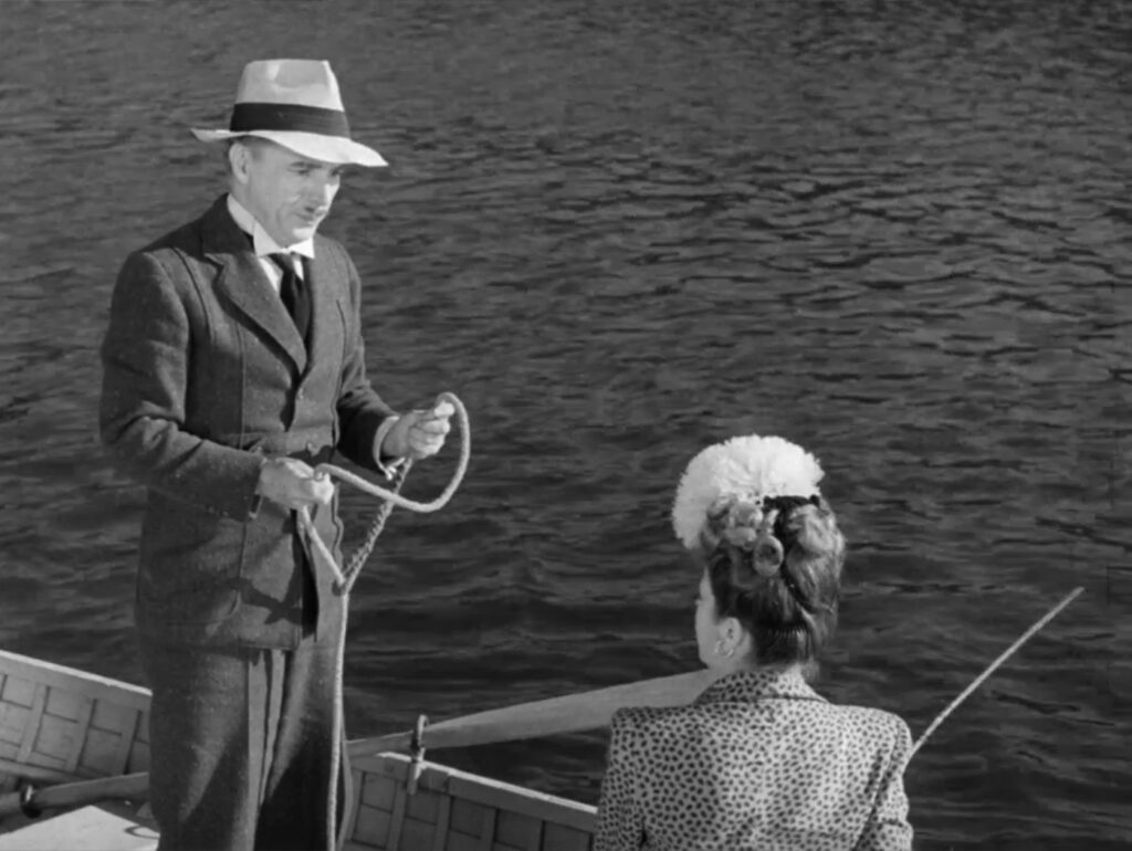 Monsieur Verdoux - Charles Chaplin - Charlie Chaplin - Martha Raye - Annabella Bonheur - boat - lake - noose - rope