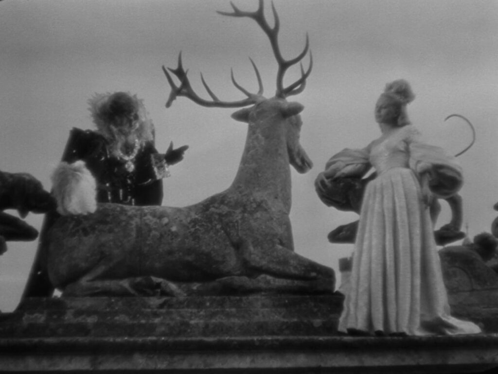 Beauty and the Beast - La belle et la bête - Jean Cocteau - Jean Marais - Josette Day - stag - sculpture