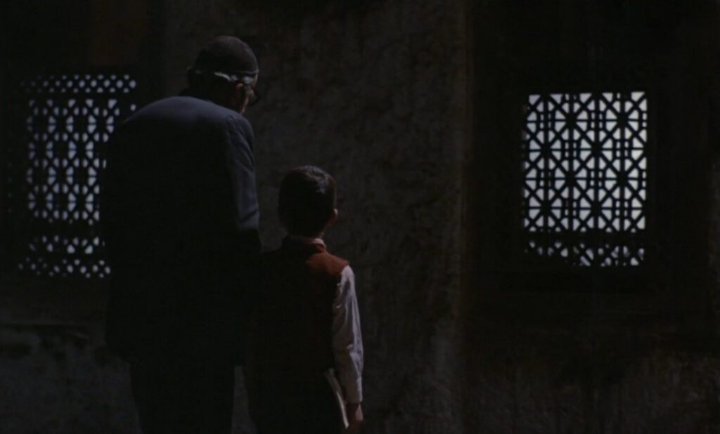 Where Is My Friend's Home? - Abbas Kiarostami - Babak Ahmadpour - old doormaker - Poshteh - night - windows - arabesques