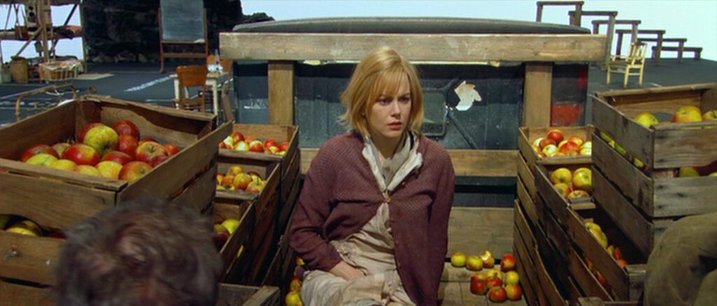Dogville - Lars von Trier - Nicole Kidman - Grace - apples - crates - truck