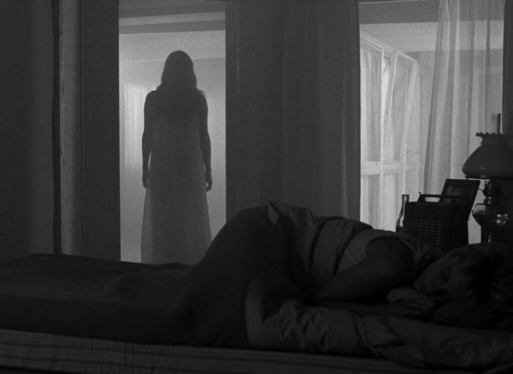 Persona - Ingmar Bergman - Liv Ullmann - Elisabet Vogler - Bibi Andersson - Alma - bedroom - night - sleeping