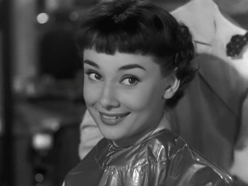 Roman Holiday - William Wyler - Audrey Hepburn - barber shop - close-up