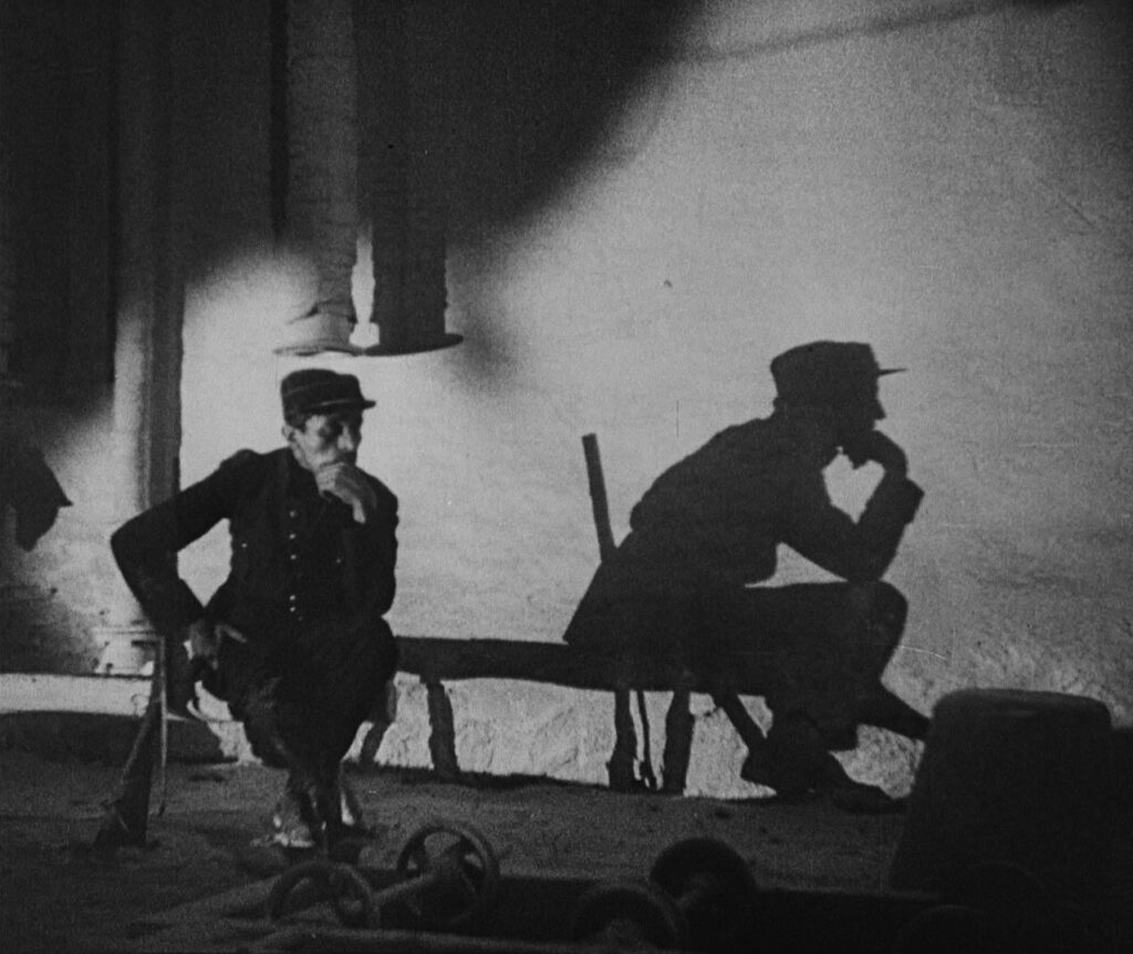 Vampyr - Carl Theodor Dreyer - Georges Boidin - soldier - shadow