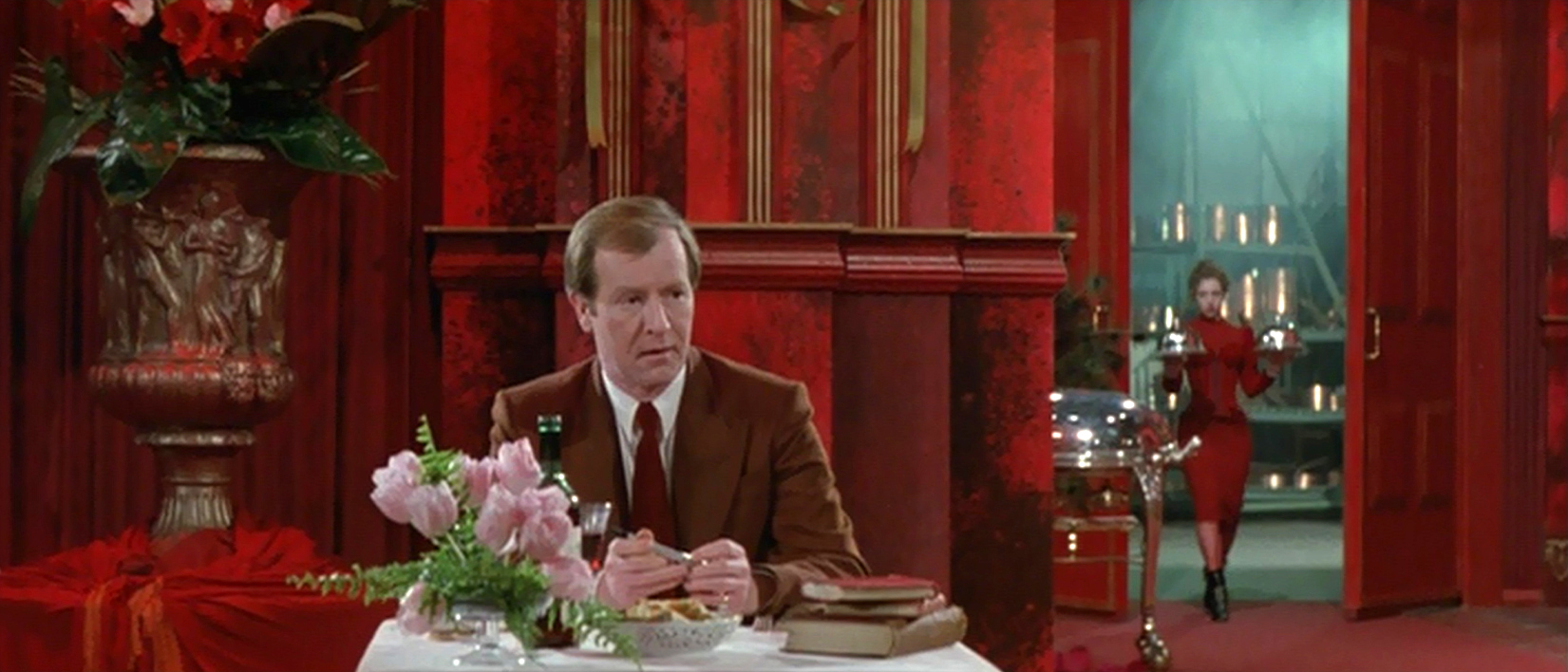 The Cook the Thief His Wife and Her Lover - Peter Greenaway - Alan Howard - Michael table - dining room - Le Hollandais restaurant