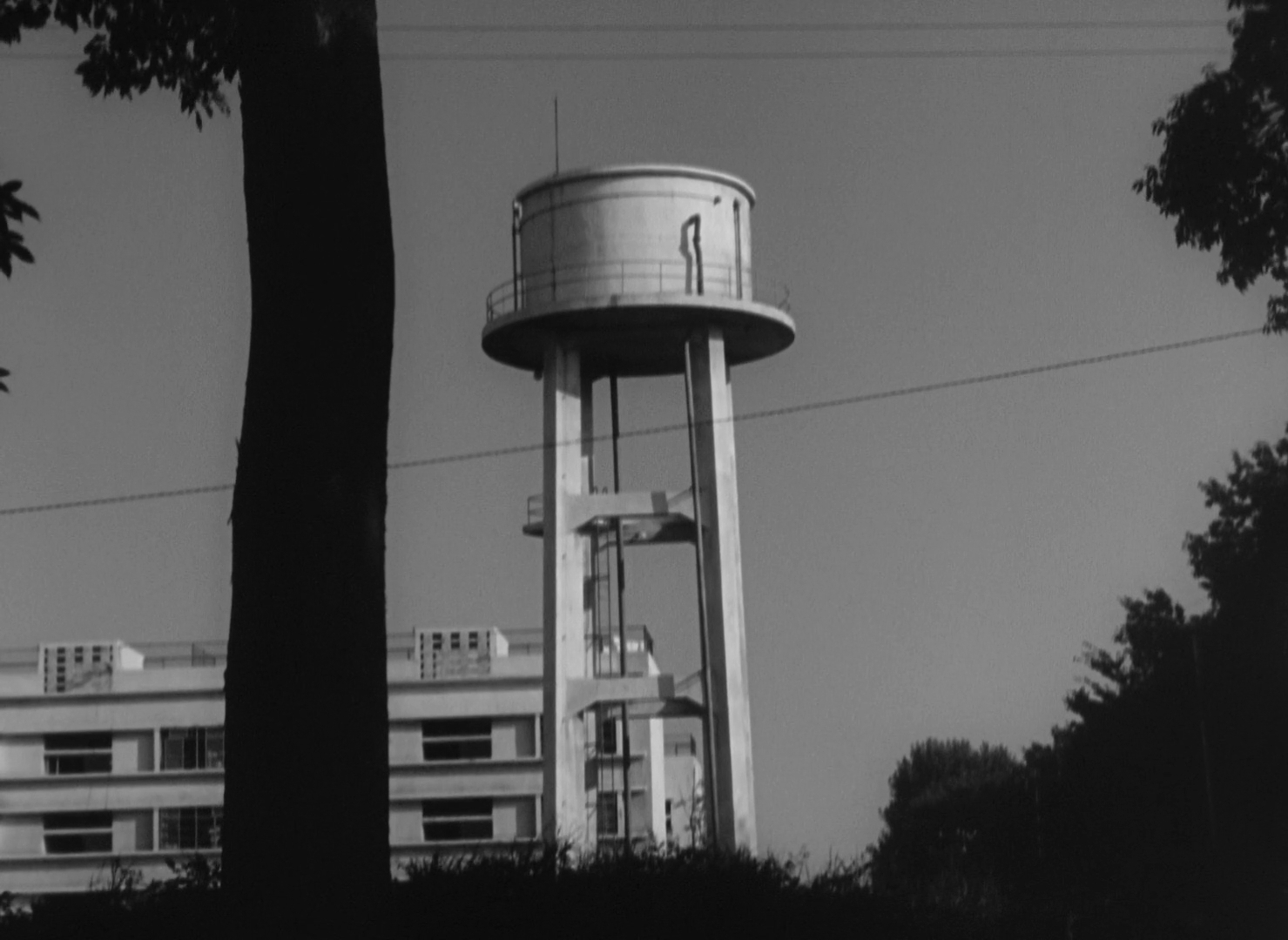 The Flavor of Green Tea over Rice - Yasujiro Ozu - Ochazuke no aji - water tower - pillow shot