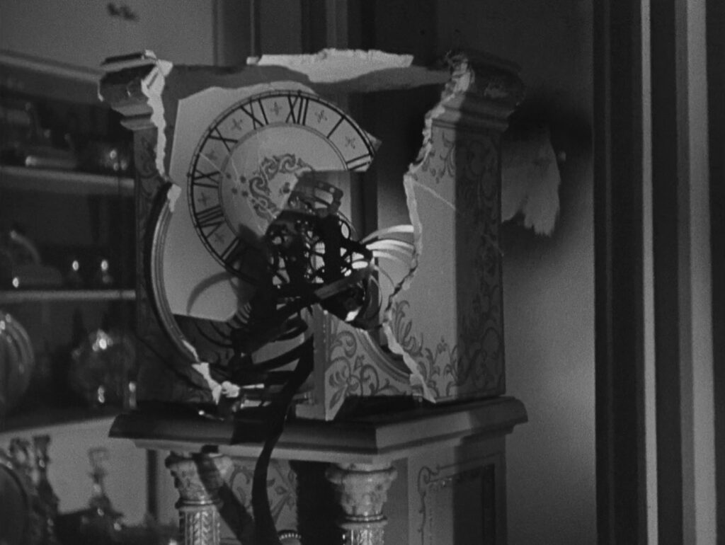 Laura - Otto Preminger - clock - ending - final shot